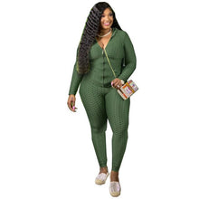 Load image into Gallery viewer, Plus Size Two Piece Joggers Set
