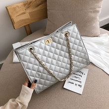 Load image into Gallery viewer, Diamond Lattice Shoulder Bag
