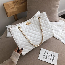 Load image into Gallery viewer, Diamond Lattice Shoulder Bag
